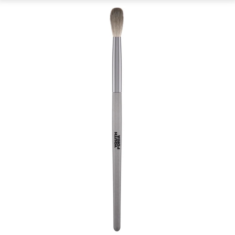 NIB YOUTH FORIA | Blending Makeup Brush Flawless Smooth Transition Soft Gentle